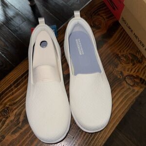 Skechers Goga Mat Sneakers size 6.5